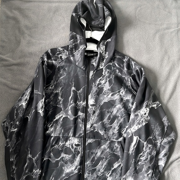 Nike Other - 2xl Nike dri fit smoked out hoodie hard to find